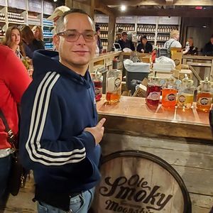 Meet your Posher, Ramon